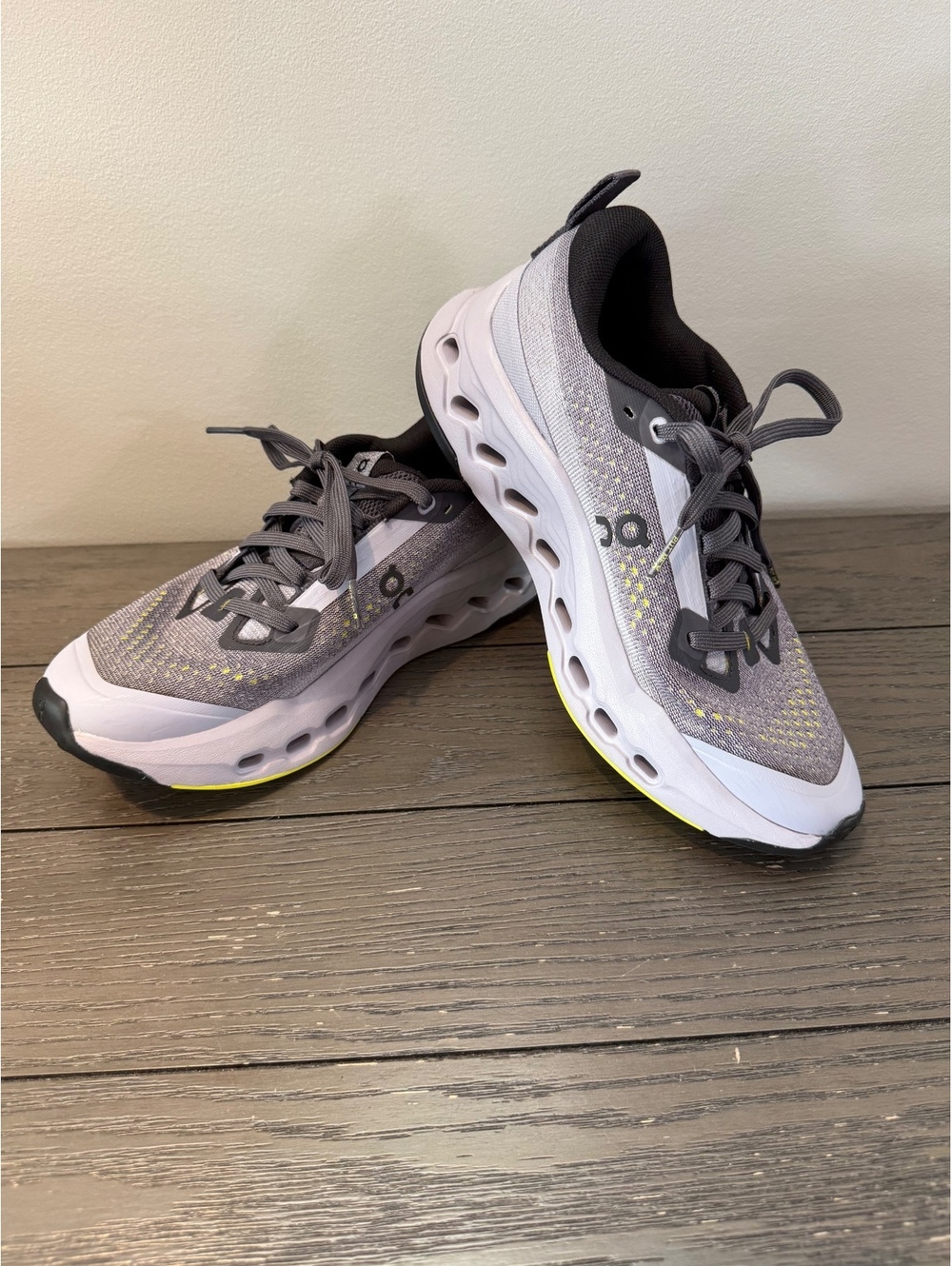 On Cloudnova Running Shoes Women’s Size 7.5